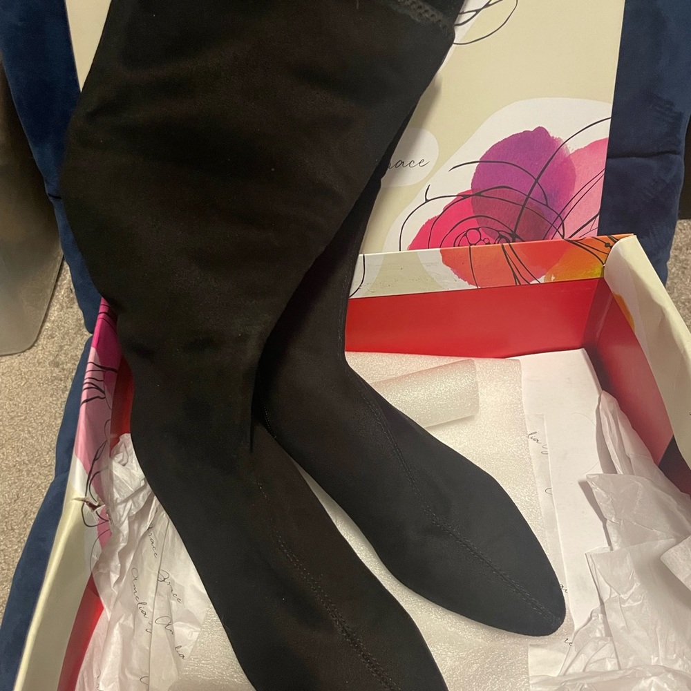Elegant Faux Suede Black Women's Boots